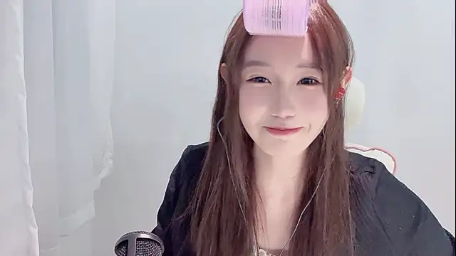 Xiao-runbao online show from 24, 10, 2025