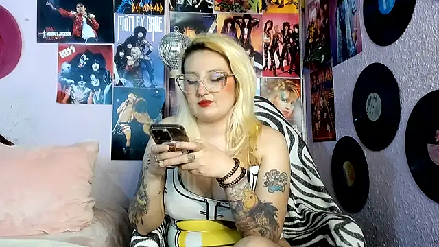 Snapshot of Avril_Maria chatting on 25, 7, 2026 Avril Maria online show from 25, 7, 2026