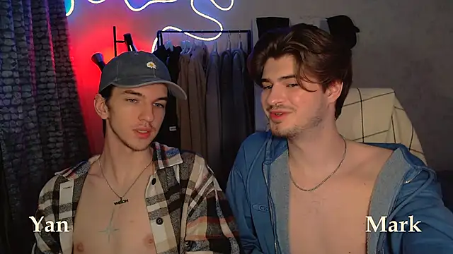 Snapshot of itsyanbb chatting on 24, 10, 2025 itsyanbb online show from 24, 10, 2025