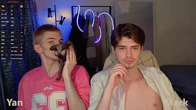 Snapshot of itsyanbb chatting on 14, 12, 2025 itsyanbb online show from 14, 12, 2025