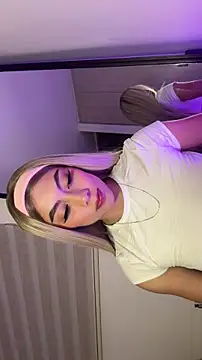 Snapshot of Tessa__Winslow chatting on 20, 3, 2026 Tessa Winslow online show from 20, 3, 2026