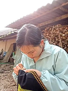 ngan-cute online show from 19, 12, 2025