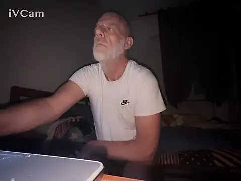 Snapshot of Pigna16PSRN chatting on 18, 3, 2026 Pigna16PSRN online show from 18, 3, 2026