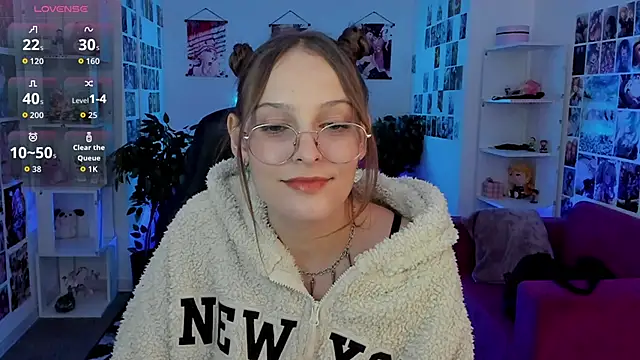 JenniferKiim online show from 15, 9, 2025