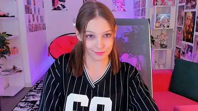 JenniferKiim online show from 4, 10, 2025