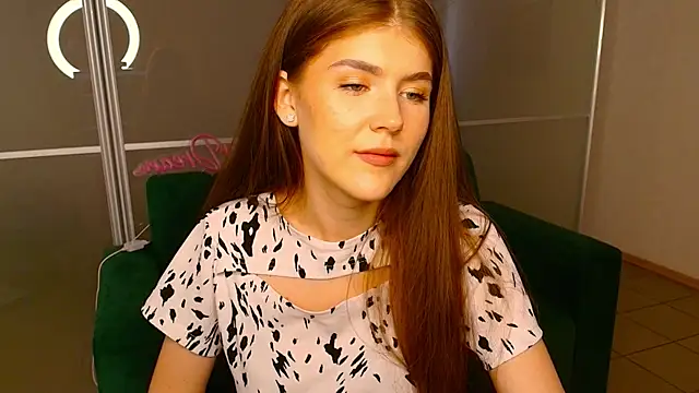 Snapshot of VictiriaDax chatting on 14, 9, 2025 VictiriaDax online show from 14, 9, 2025