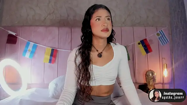 agatha jener online show from 29, 6, 2026