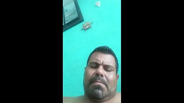 Snapshot of Lary_86 chatting on 24, 10, 2025 Lary 86 online show from 24, 10, 2025