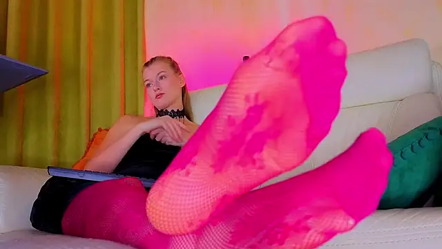 MysticVenus  online show from 15, 7, 2026