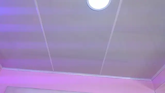 Miaa Smithh   online show from 27, 10, 2025