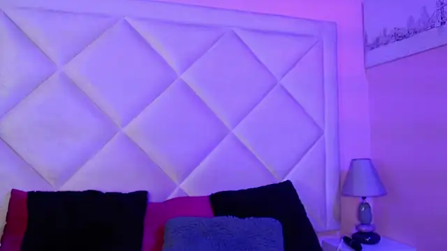 Miaa Smithh   online show from 8, 1, 2026