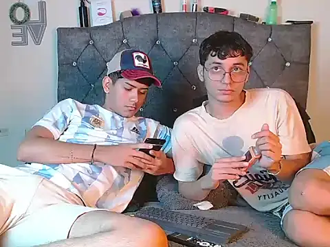 logan willyams  online show from 19, 9, 2025