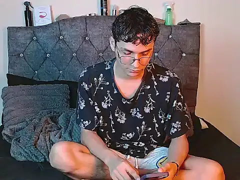 logan willyams  online show from 20, 9, 2025