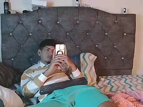 logan willyams  online show from 12, 10, 2025