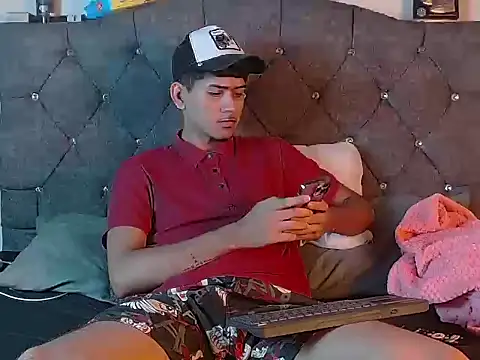 logan willyams  online show from 21, 10, 2025