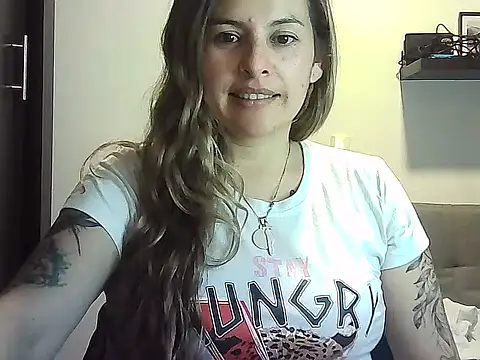 Valery  Rouse  online show from 30, 4, 2026