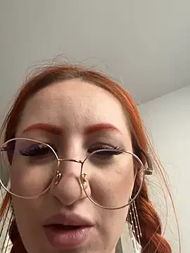 DaddysLittleSlutfox online show from 12, 7, 2026