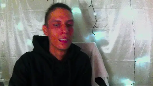 Snapshot of Crxxxsh chatting on 22, 9, 2025 Crxxxsh online show from 22, 9, 2025