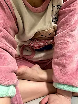 Winnie-1016 online show from 19, 1, 2026