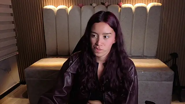  Mia Evans 1 online show from 11, 7, 2026