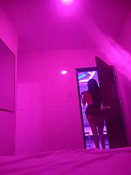 SaraBust online show from 21, 11, 2025