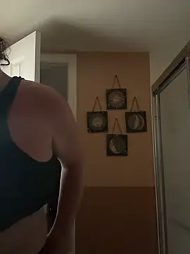 Stephanie1984 online show from 13, 7, 2026