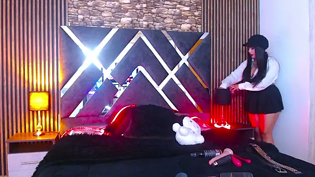 aurora hs online show from 19, 9, 2025