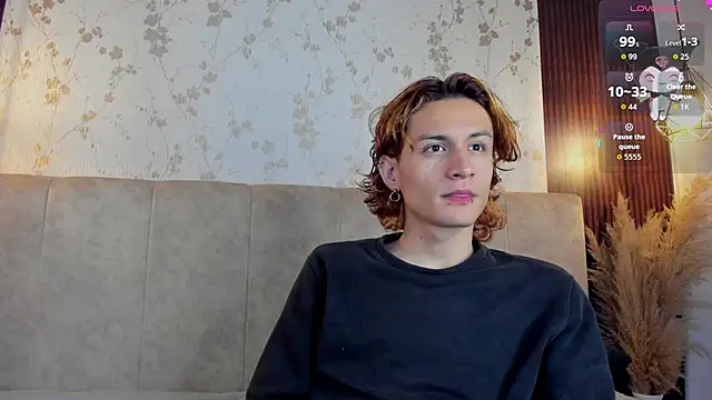 Snapshot of DarcyCullen chatting on 16, 9, 2025 DarcyCullen online show from 16, 9, 2025