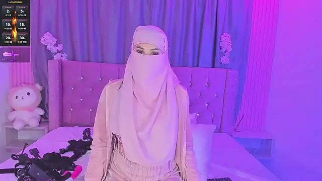 Nayla-Mouna online show from 30, 6, 2026