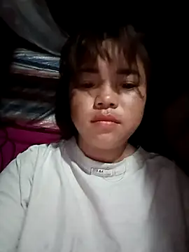 Snapshot of AnHa19 chatting on 22, 10, 2025 AnHa19 online show from 22, 10, 2025