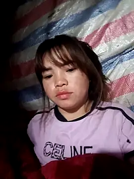 Snapshot of AnHa19 chatting on 15, 12, 2025 AnHa19 online show from 15, 12, 2025