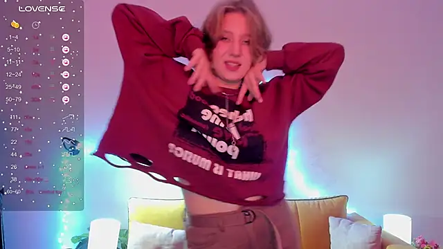 Hailey Foxy online show from 8, 10, 2025