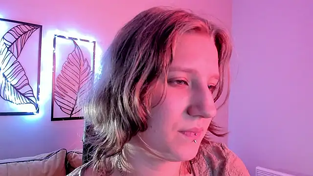 Hailey Foxy online show from 12, 11, 2025