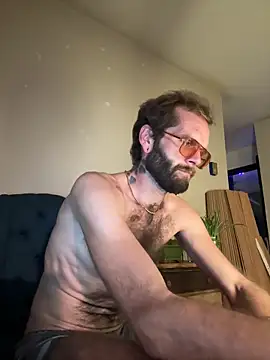 Snapshot of hungspundick1 chatting on 13, 10, 2025 hungspundick1 online show from 13, 10, 2025