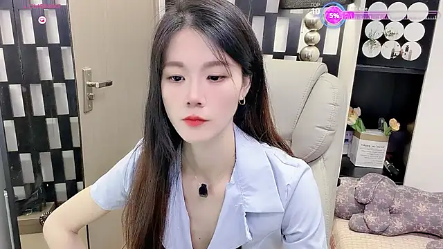 Snapshot of Yueyue-MM chatting on 4, 7, 2026 Yueyue-MM online show from 4, 7, 2026