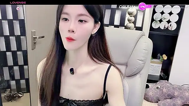 Snapshot of Yueyue-MM chatting on 5, 7, 2026 Yueyue-MM online show from 5, 7, 2026
