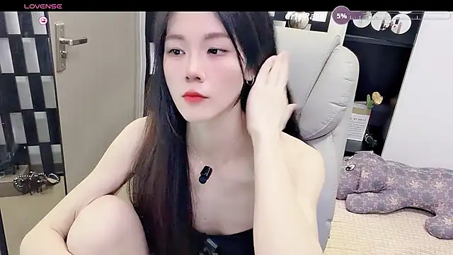 Snapshot of Yueyue-MM chatting on 7, 7, 2026 Yueyue-MM online show from 7, 7, 2026