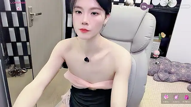 Snapshot of Yueyue-MM chatting on 16, 7, 2026 Yueyue-MM online show from 16, 7, 2026