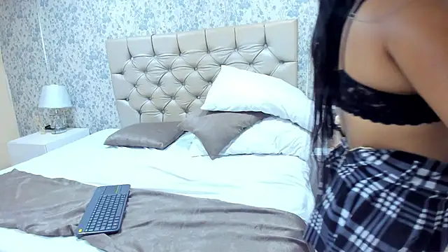 Snapshot of AlahiaJoness chatting on 26, 9, 2025 AlahiaJoness online show from 26, 9, 2025