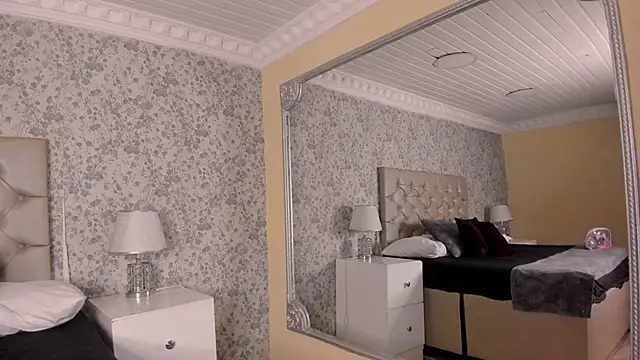 Snapshot of AlahiaJoness chatting on 30, 9, 2025 AlahiaJoness online show from 30, 9, 2025