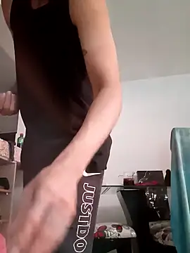 Snapshot of Alejandro92_cali chatting on 1, 11, 2025 Alejandro92 cali online show from 1, 11, 2025