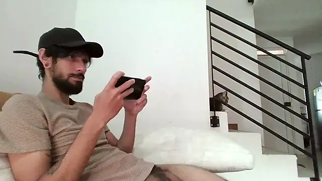 Snapshot of Alejandro92_cali chatting on 8, 3, 2026 Alejandro92 cali online show from 8, 3, 2026