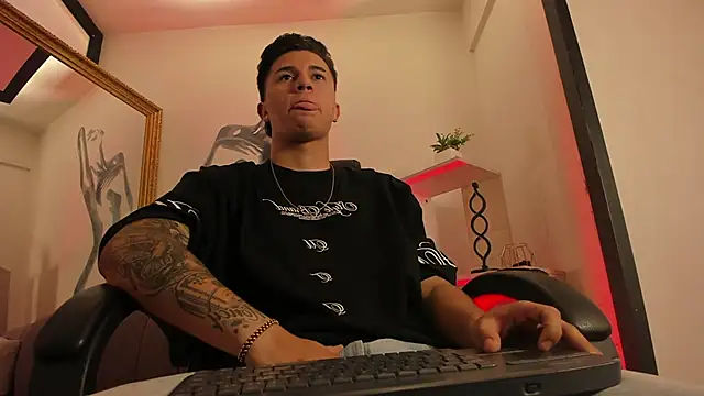 liaamsmiith  online show from 12, 2, 2026