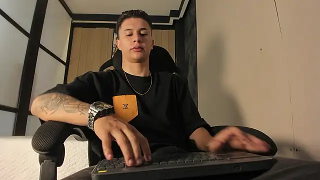 liaamsmiith  online show from 9, 3, 2026