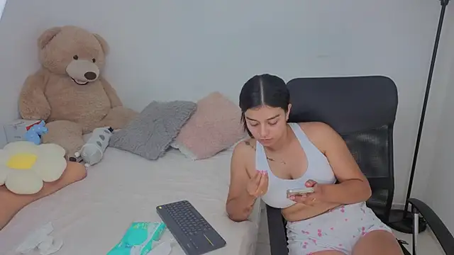 valerihouse online show from 7, 11, 2025