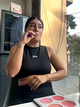 Scarlett 12 online show from 12, 9, 2025