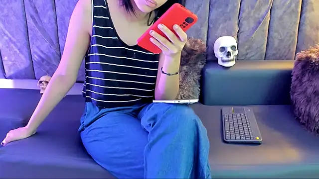 Rowan Mills online show from 23, 9, 2025