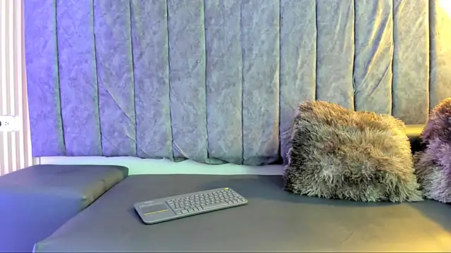 Rowan Mills online show from 27, 9, 2025