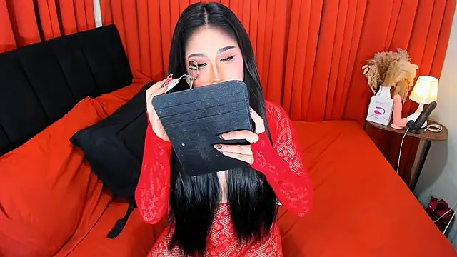 PereyLierge online show from 4, 7, 2026
