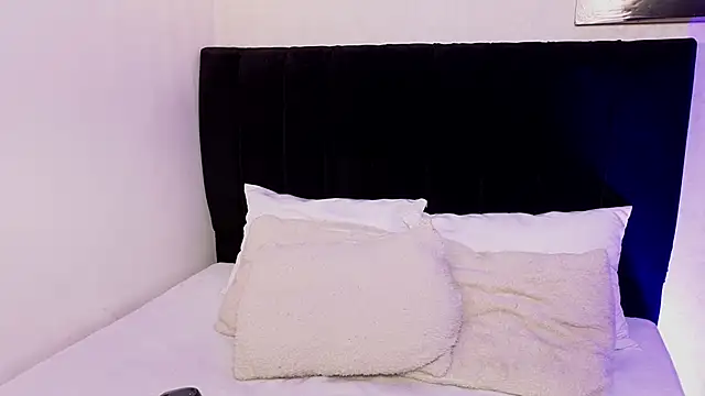 antonellariva  online show from 5, 2, 2026